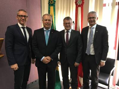 Gesprche bei Carlos Adauto in Santa Catarina